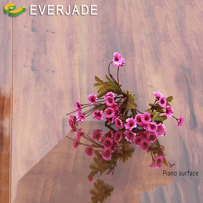 Actualice su hogar con suelos laminados impermeables en relieve para decorar la moda