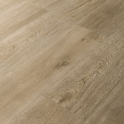 Las baldosas de madera para el dormitorio, el salón y la cocina mejoran el ambiente de su hogar