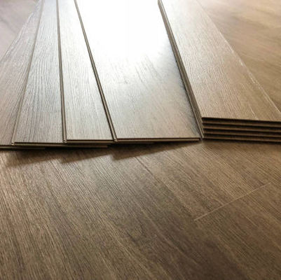 AC4 8 mm 12 mm Hdf Mdf Alemania Inodoro Clase 33 Suelos laminados de madera para uso económico