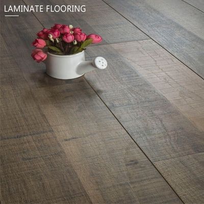 Suelos laminados de 12 mm de espesor para tipo de instalación T G y tamaño de tabla de 1218x198 mm