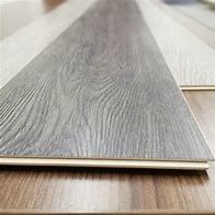 Piso SPC de madera impermeable para espacios residenciales y comerciales