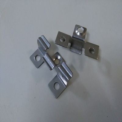 Diseño de modelos en 3D Accesorio de clip de cubierta de WPC con suela de alfombra insonorizada de espuma PU