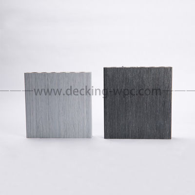 Mejore su área de la piscina que lo rodea con pisos compuestos de plástico de madera de color claro