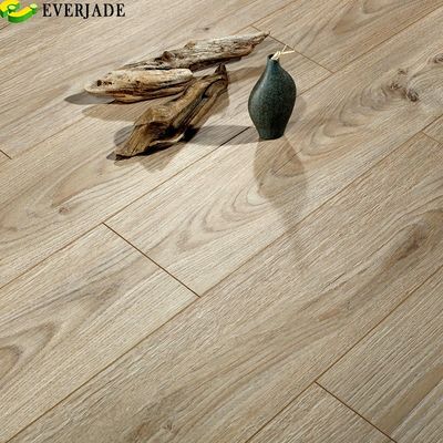 Piso de tablón de laminado pequeño con apoyo técnico en línea
