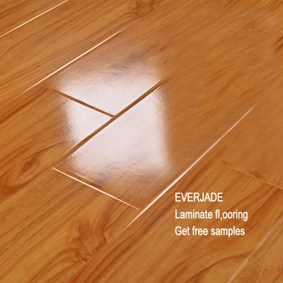 11 mm de pisos laminados de borde blando de paso rápido Classen D8303 para soporte técnico en línea