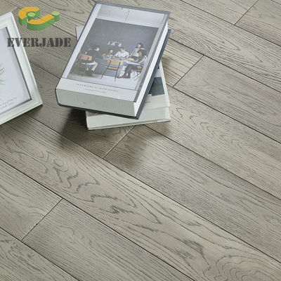 Pavimento de madera marrón gris de grano de madera resistente al agua