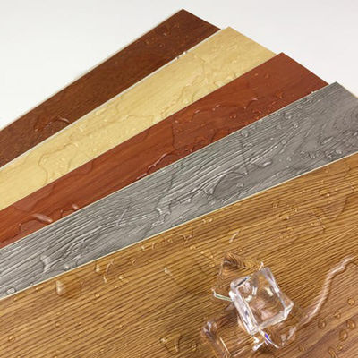 Moderno diseño resistente de madera real carilla de hierro de hueso de vinilo de suelo a un precio competitivo