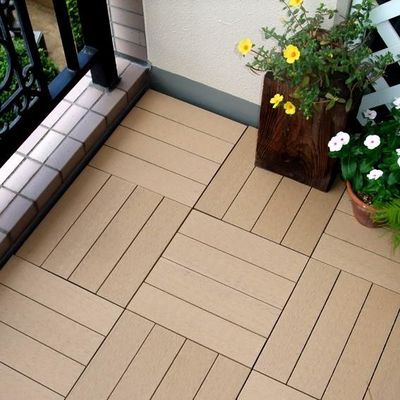 DIY Bloqueo de pisos de madera y plástico para pisos de jardín