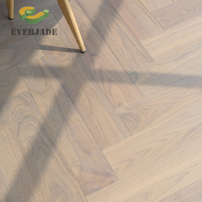 Moderno estilo de diseño de alambre cepillado roble ingeniería de suelo de madera con muestra gratuita