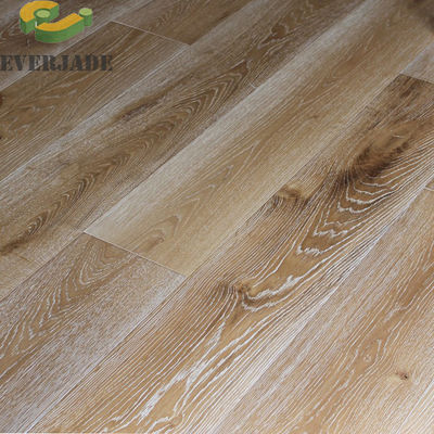 Moderno estilo de diseño de alambre cepillado roble ingeniería de suelo de madera con muestra gratuita