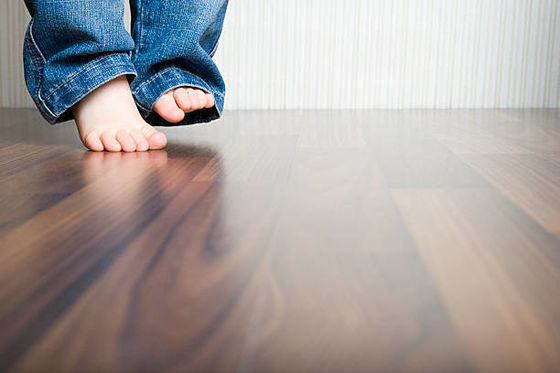 Piso laminado de MDF HDF con adhesivo para suelos de madera