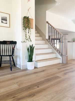 Certificado CE PVC a prueba de fuego Lvt Click Vinyl Plank piso 5mm 8mm impermeable azulejos laminados