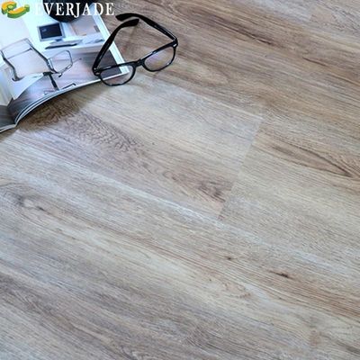 Suelos laminados SPC resistentes al deslizamiento 7' x 48' 180x1220mm para decoración del hogar