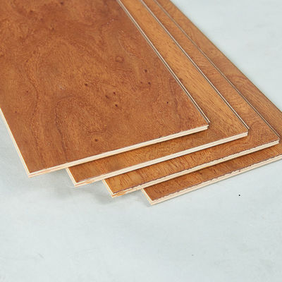 Pavimento de madera VSPC de 8 mm resistente al agua y al fuego con textura natural