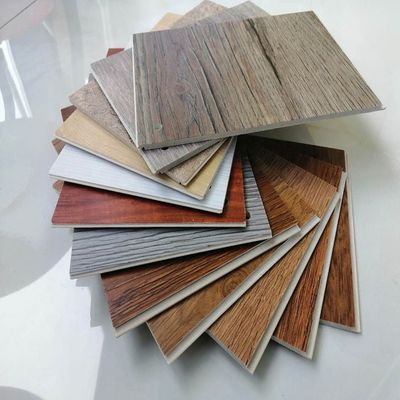 Los pisos de plástico de 4 mm-12 mm Spc/Lvt/Lvp/PVC/Vinyl Plank/Roll/Sheet con certificado CE