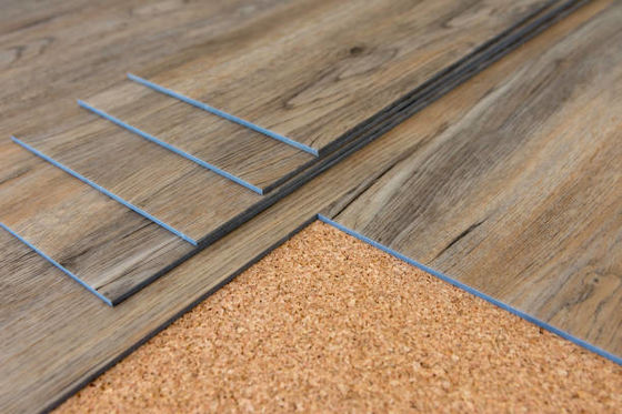 4mm 5mm 6mm piso de madera de vinilo de lujo para otro servicio posventa y 100% impermeable