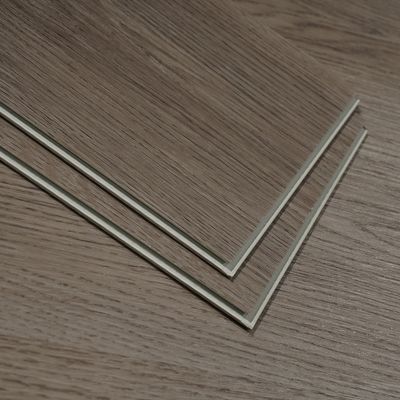 Fácil instalación Sistema de clic Unilin SPC piso de planchas de vinilo con revestimiento de laca UV