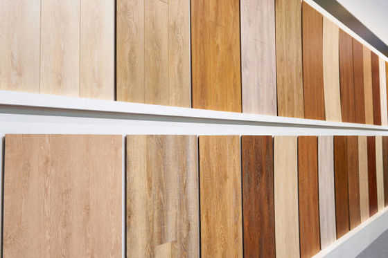 4mm 5mm 6mm piso de madera de vinilo de lujo para otro servicio posventa y 100% impermeable