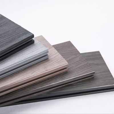 Tejido compuesto de plástico de madera para exteriores impermeable con lija y relieve 3D liso