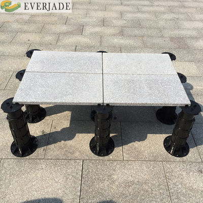 Corregidor de pendiente de 15 mm Espesor de pedestal de plástico para arreglos verdes de tamaño de 10 mm