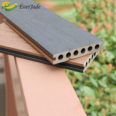 El teca de Bullnose Pvc 2x4 3d Liquidatores de madera de madera de plástico compuesto Decking 100%pvc 22mm CE